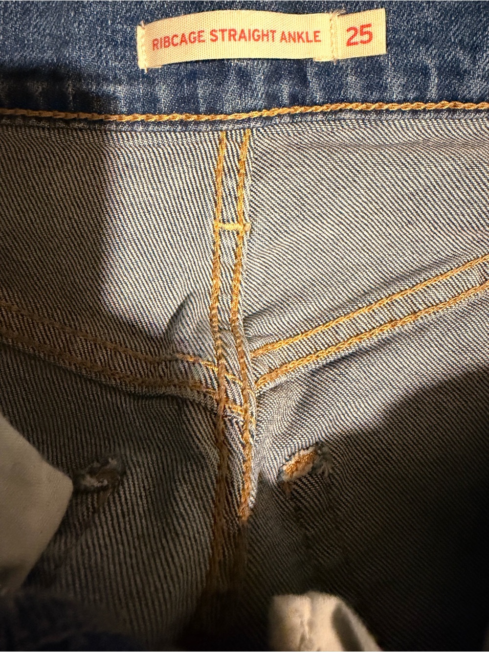Levi's Women's Blue Ribcage Straight Ankle Jeans - Picture 10 of 11